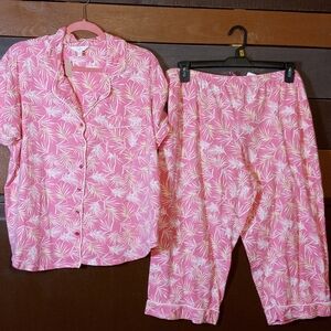 Secret Treasures 2X (18-20) Pink & White Exotic Short sleeve Top With Capris